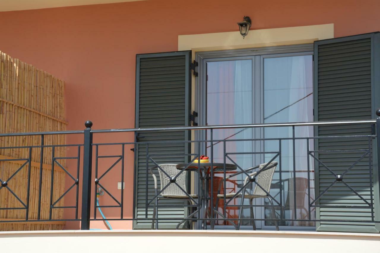 Lotus Sea View Studio Apartment 2 Ліксурі Екстер'єр фото