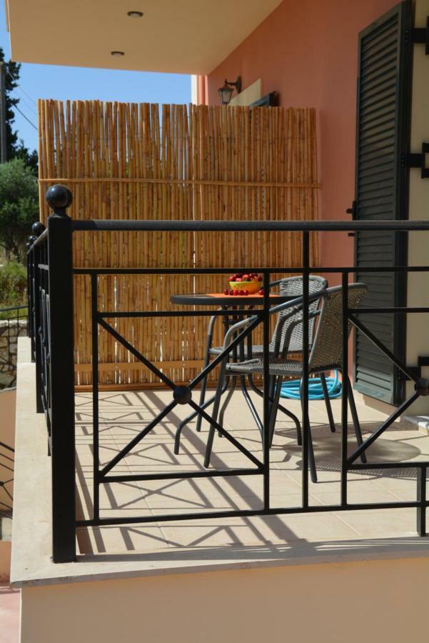 Lotus Sea View Studio Apartment 2 Ліксурі Екстер'єр фото